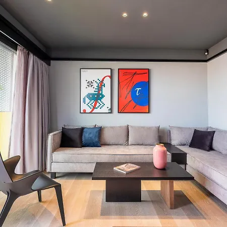 3 Pines Design Living شقة فندقية