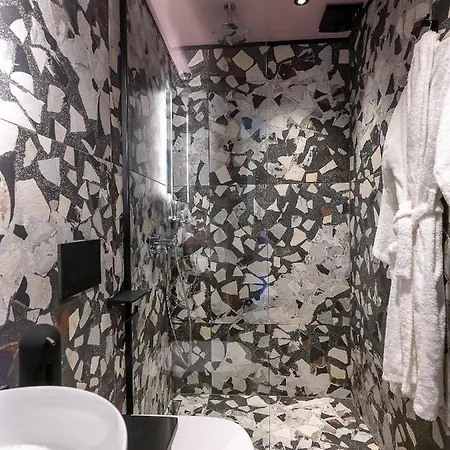 3 Pines Design Living Ξενοδοχείο με διαμερίσματα *